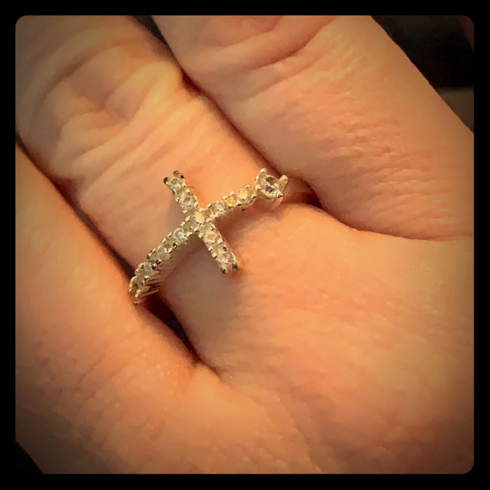 Rhinestone Cross ring (size 6)